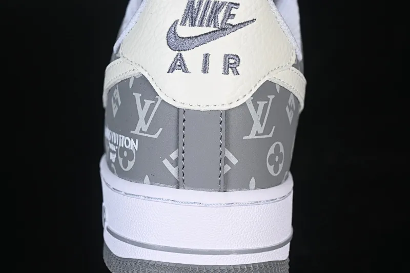 All categories Nk Air Force 1 Air Force series Nk Air Force 1 Low Air Force low-top Nike Air Force 1'07 Low joint gray and white print Air Force 1 low-top casual sneakers NH0601-575